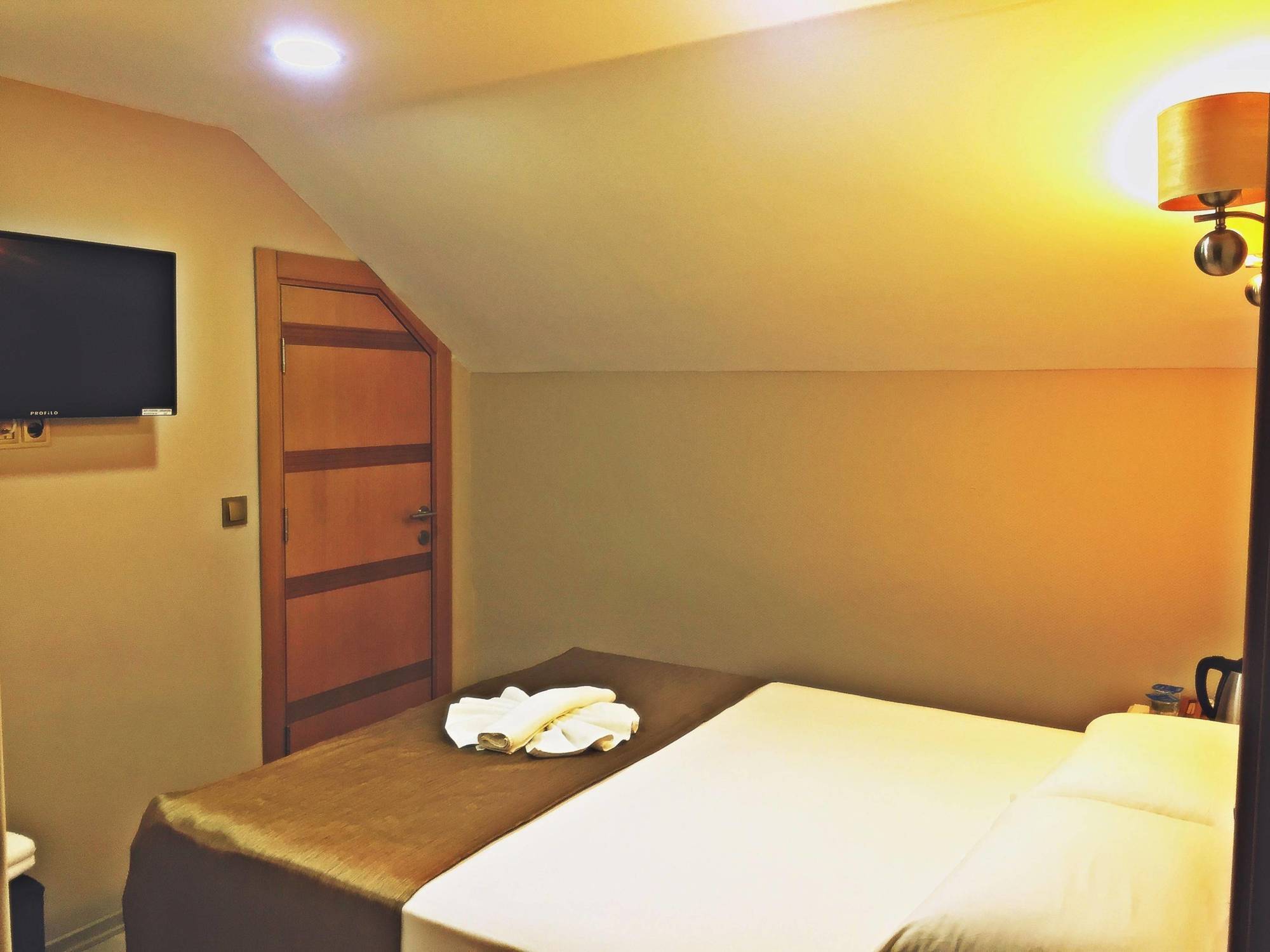 Hotel Feza 3*