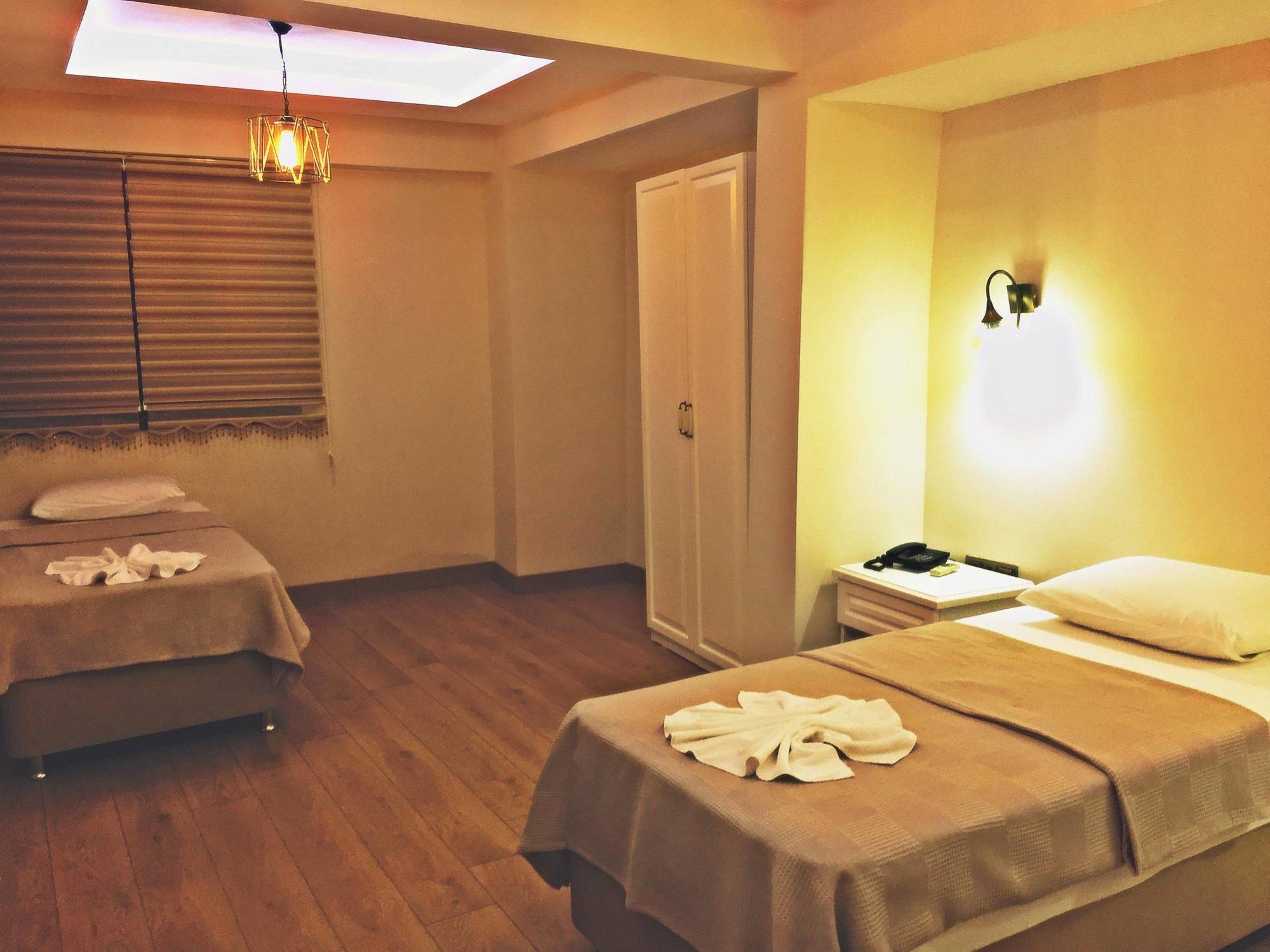 Hotel Feza 3*